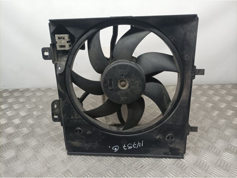 Recambio de electroventilador para peugeot 208 style referencia OEM IAM 9675280980 M159983B VALEO
