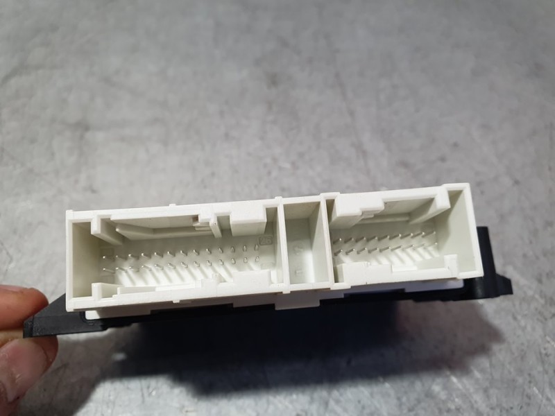 Recambio de modulo electronico para volkswagen polo advance referencia OEM IAM 5QA919294C 100073601 VALEO