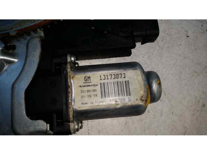 Recambio de elevalunas delantero izquierdo para opel corsa c cosmo referencia OEM IAM  6 PINS ELECTRICO
