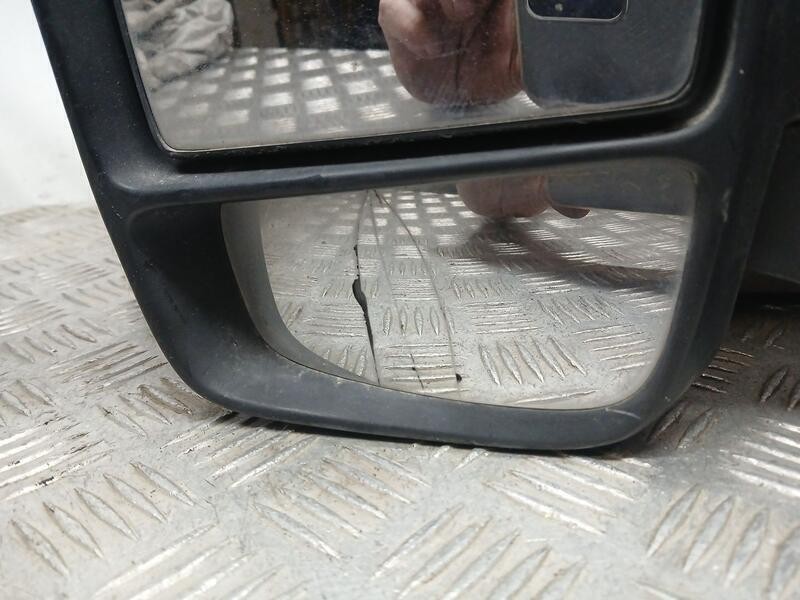 Recambio de retrovisor izquierdo para fiat scudo acristalado referencia OEM IAM 1488681898 ELECTRICO Y CRITAL ROTO 5 CABLES 