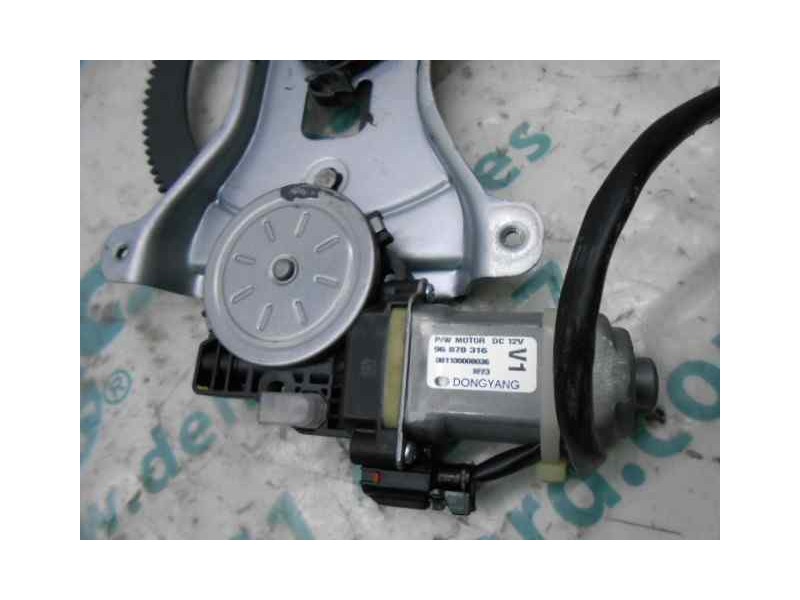 Recambio de elevalunas delantero izquierdo para chevrolet aveo ls referencia OEM IAM 95015329  ELECTRICO CLAVIJA TOCADA