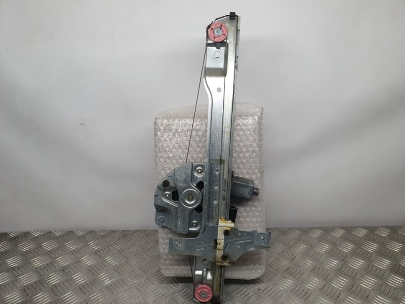 Recambio de elevalunas delantero izquierdo para peugeot 208 style referencia OEM IAM 9673153280 A0020501 ELECTRICO 6 PINES