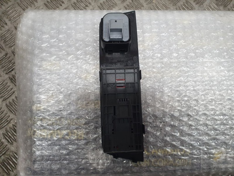 Recambio de mando elevalunas delantero izquierdo para audi a1 sportback (8xa) ambition referencia OEM IAM 8X4959521A  
