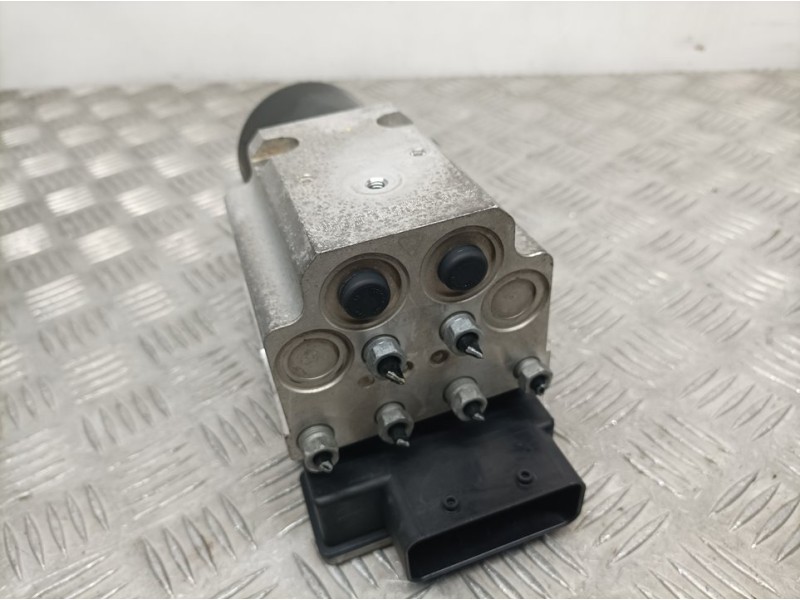 Recambio de abs para saab 9-3 sport hatch 2.0 cat referencia OEM IAM 15994401C 54084872B TRW