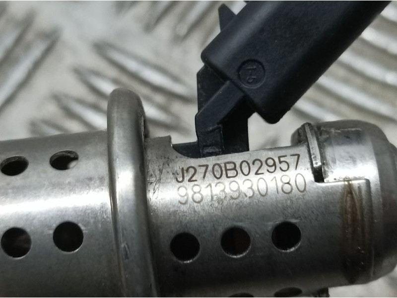 Recambio de inyector adblue para citroën c4 cactus feel referencia OEM IAM 9813930180  