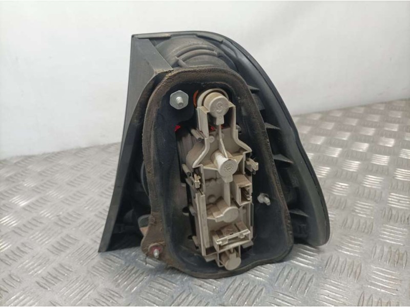 Recambio de piloto trasero izquierdo para bmw serie 3 compact (e46) 320td referencia OEM IAM 69277639  