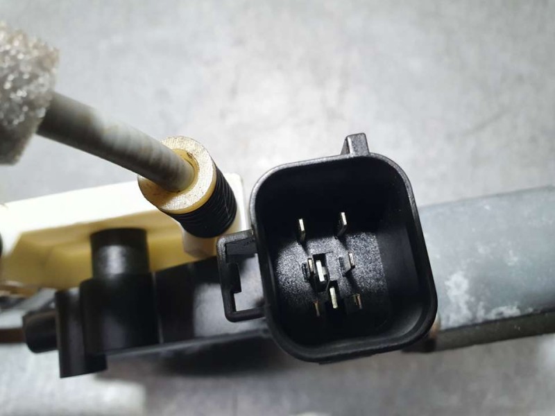 Recambio de elevalunas trasero derecho para jaguar xf 2.2 diesel referencia OEM IAM C2Z26991  ELECTRICO 6 PINES