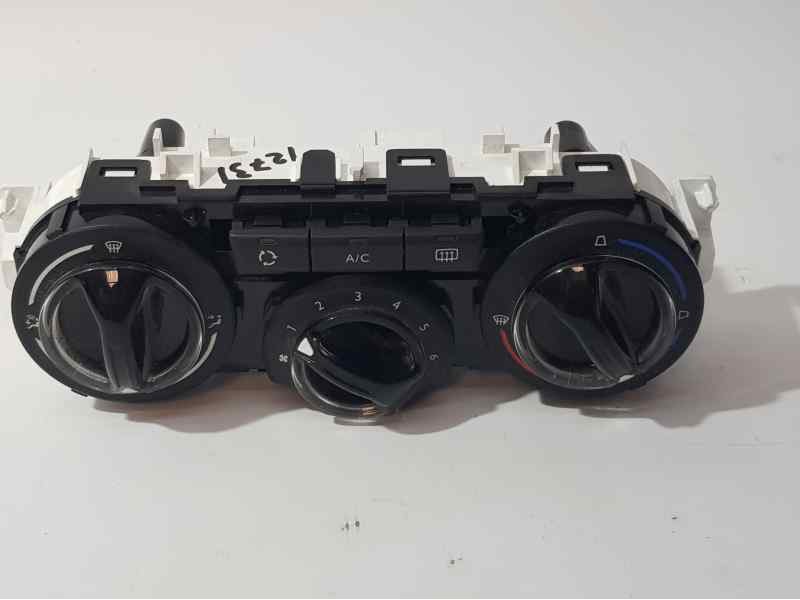 Recambio de mando calefaccion / aire acondicionado para peugeot 208 style referencia OEM IAM 9819611577 T77304B 