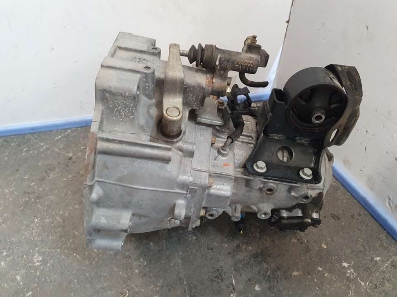 Recambio de caja cambios para nissan almera tino (v10m) acenta referencia OEM IAM 8E069VT 9450362 5VELOCIDADES