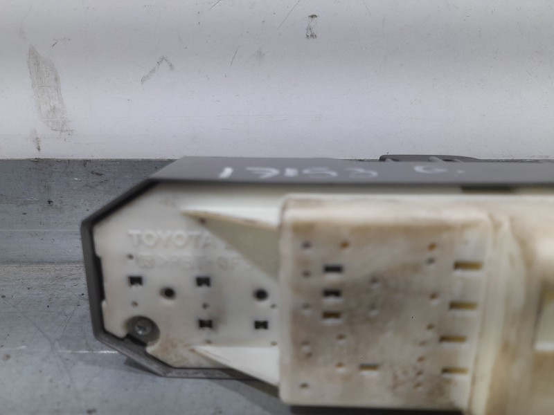 Recambio de mando elevalunas delantero izquierdo para toyota auris (_e15_) 1.4 d-4d (nde150_) referencia OEM IAM 8482002230  