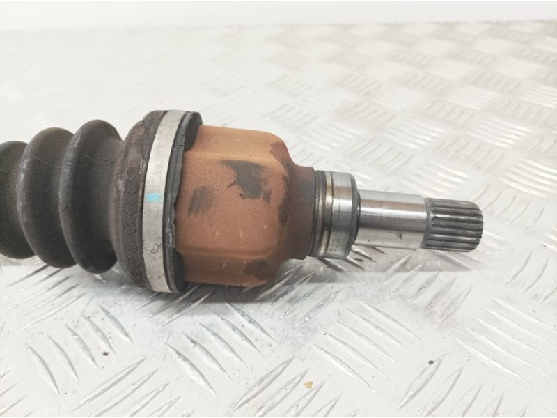 Recambio de transmision delantera izquierda para peugeot 208 style referencia OEM IAM 9803959580  