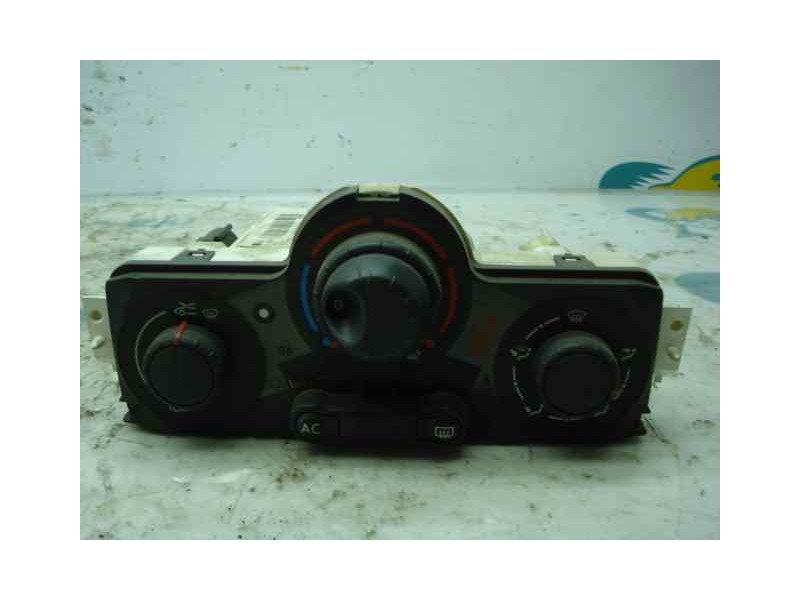 Recambio de mando calefaccion / aire acondicionado para renault megane ii berlina 5p confort authentique referencia OEM IAM 7701