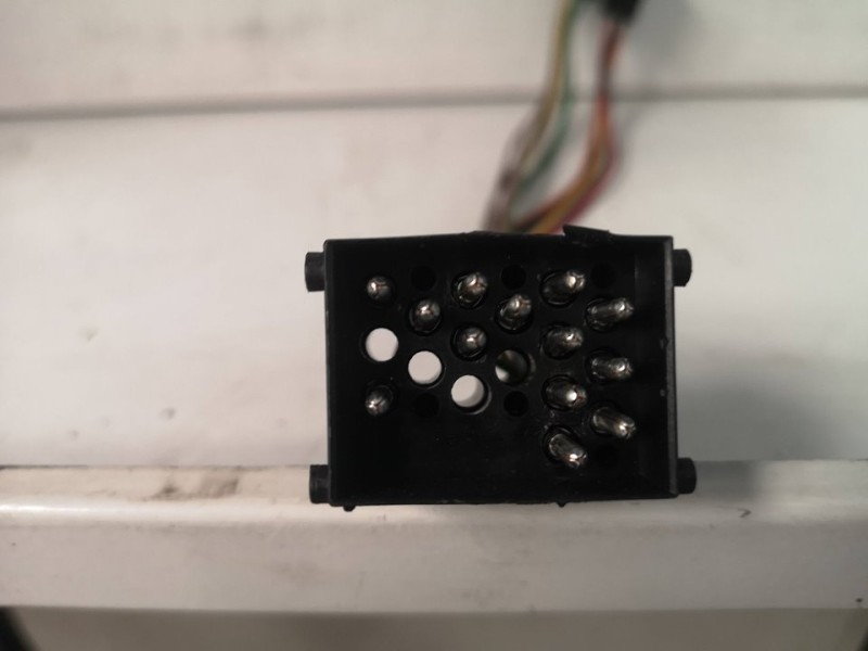 Recambio de conector universal iso para bmw serie 3 berlina (e46) referencia OEM IAM   