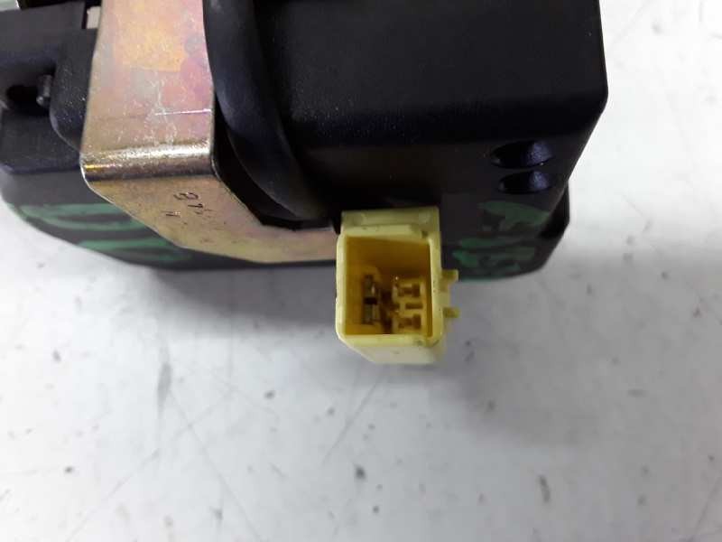 Recambio de pretensor airbag derecho para toyota avensis berlina (t 22) referencia OEM IAM 30002354B  