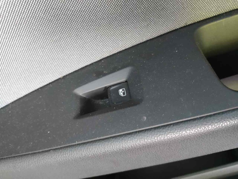 Recambio de mando elevalunas delantero derecho para seat leon (5f1) style visio edition referencia OEM IAM 5G0959855P  