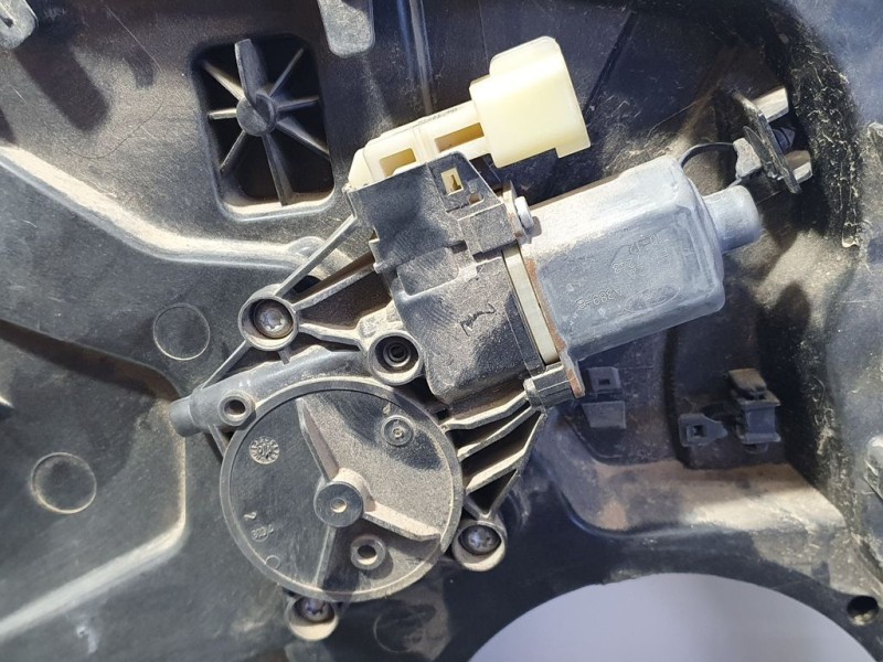 Recambio de elevalunas delantero izquierdo para ford fiesta (cb1) sport referencia OEM IAM   ELECTRICO 6 PINS