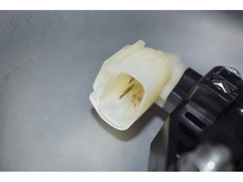 Recambio de elevalunas delantero derecho para kia soul burner referencia OEM IAM  2 PINS ELECTRICO