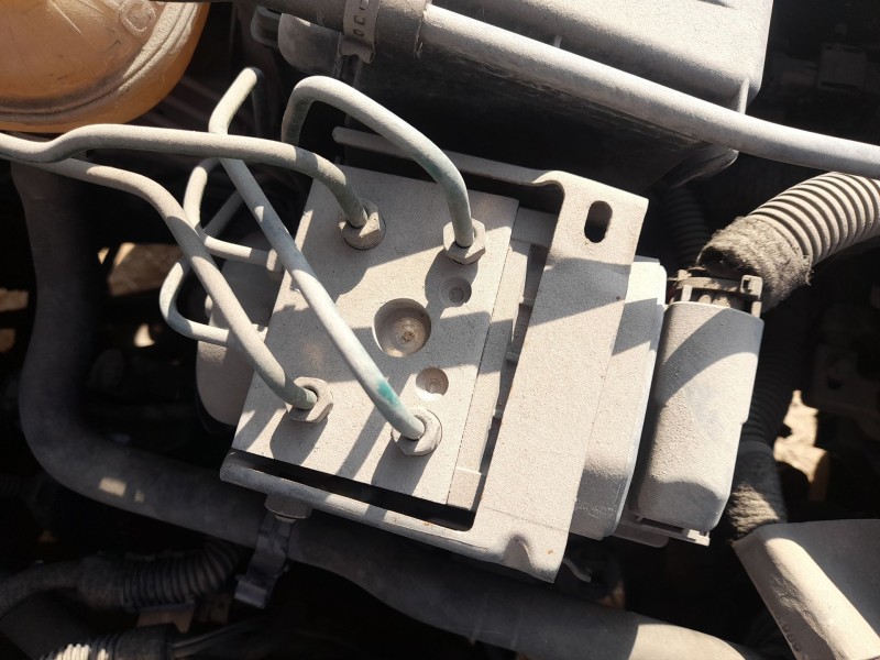 Recambio de abs para opel corsa c (x01) 1.2 (f08, f68) referencia OEM IAM 9193487  93172000