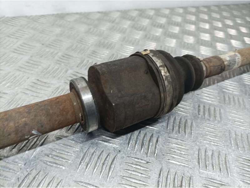 Recambio de transmision delantera derecha para renault scenic ii grand confort dynamique referencia OEM IAM 8200198015  