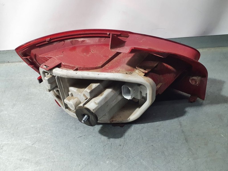 Recambio de piloto trasero derecho para seat ibiza (6j5) reference referencia OEM IAM 6J4945096H  ROZADO