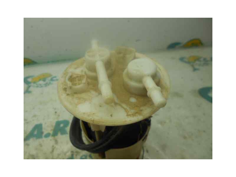 Recambio de aforador para toyota corolla (e12) 1.6 linea luna berlina referencia OEM IAM 8332013170  