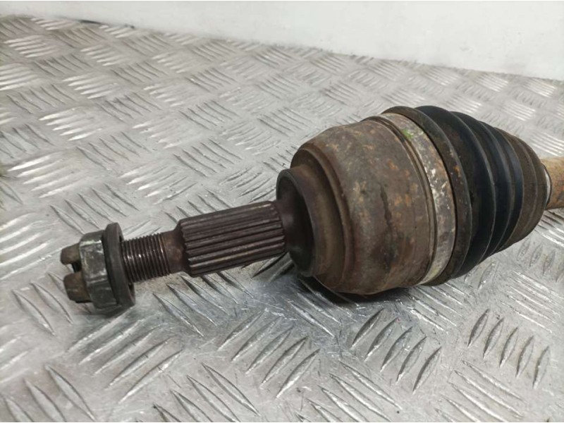 Recambio de transmision delantera izquierda para renault scenic ii grand confort dynamique referencia OEM IAM 8200198016  