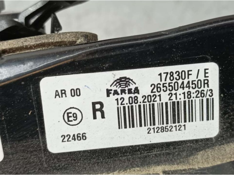 Recambio de piloto trasero derecho para renault clio v experience referencia OEM IAM 265504450R  INTERIOR