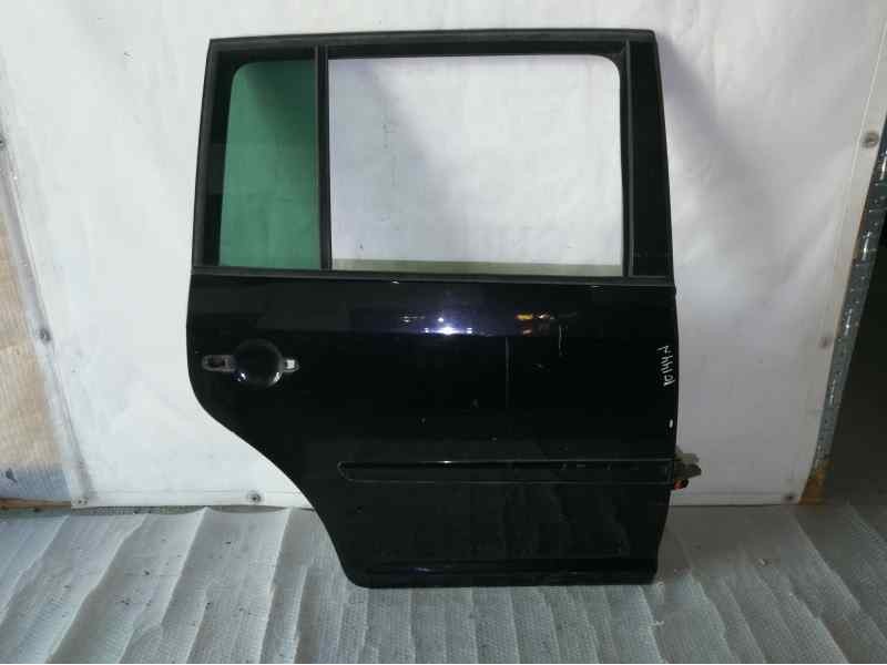 Recambio de puerta trasera derecha para volkswagen touran (1t1) advance referencia OEM IAM   