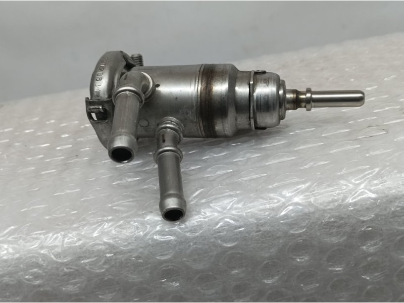 Recambio de inyector adblue para peugeot rifter acristalada referencia OEM IAM 9842811780  