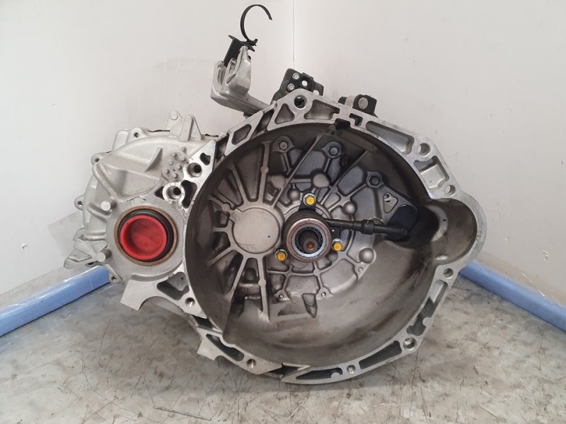Recambio de caja cambios para hyundai i20 klass referencia OEM IAM BD72MB 516157 6VELOCIDADES