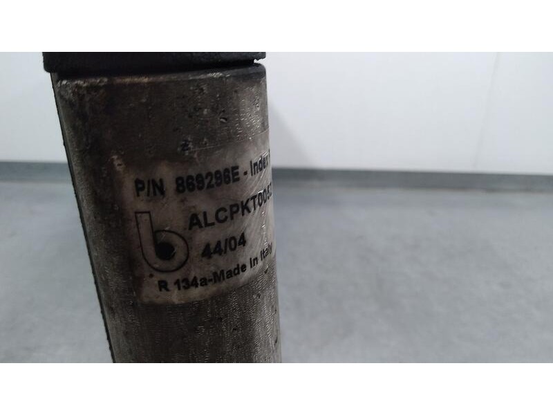 Recambio de condensador / radiador aire acondicionado para bmw mini (r50,r53) cooper man referencia OEM IAM 64531490572 869296e 