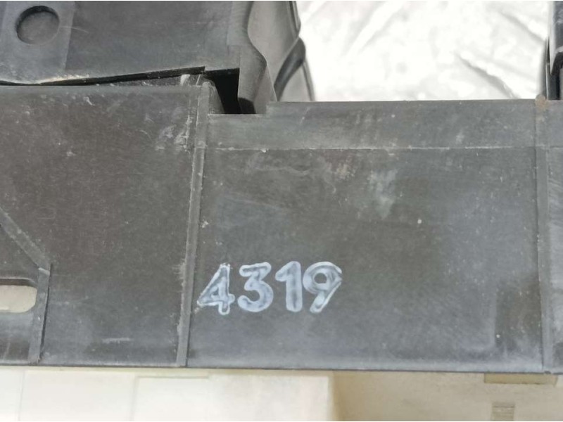 Recambio de mando elevalunas delantero izquierdo para nissan almera tino (v10m) acenta referencia OEM IAM 25401BU861  