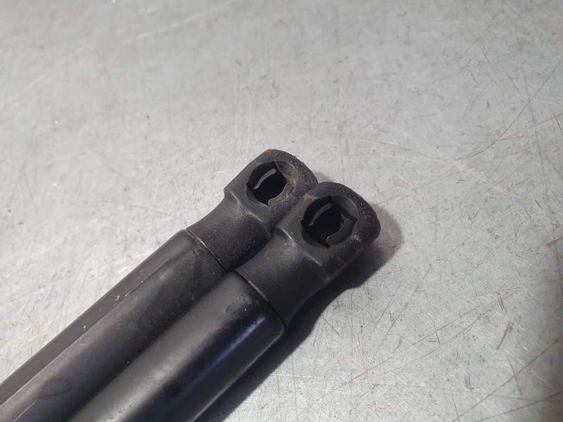 Recambio de amortiguadores maletero / porton para volkswagen polo (6r1) advance referencia OEM IAM 6R6827550A  