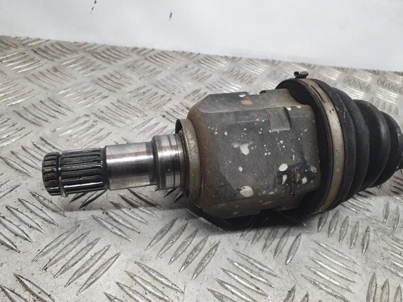 Recambio de transmision delantera izquierda para toyota corolla (e12) 1.4 d-4d luna compact referencia OEM IAM SIN REF  