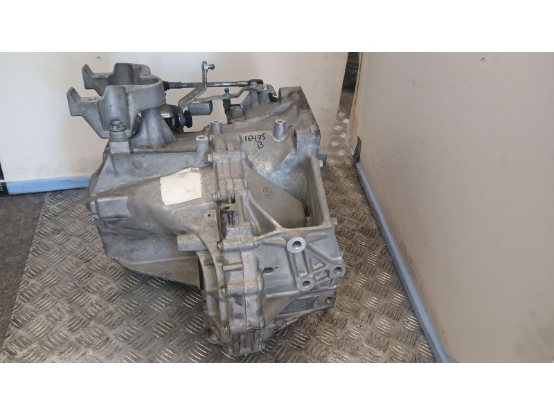 Recambio de caja cambios para dodge avenger 2.0 crd referencia OEM IAM 8H173034 A7822908 6VELOCIDADES