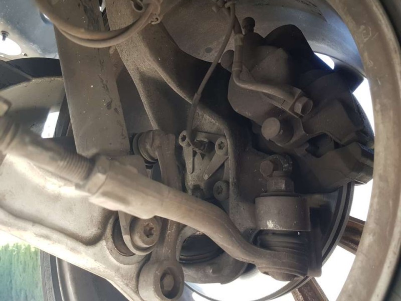 Recambio de mangueta delantera derecha para jaguar xf 2.2 diesel referencia OEM IAM C2P25453  