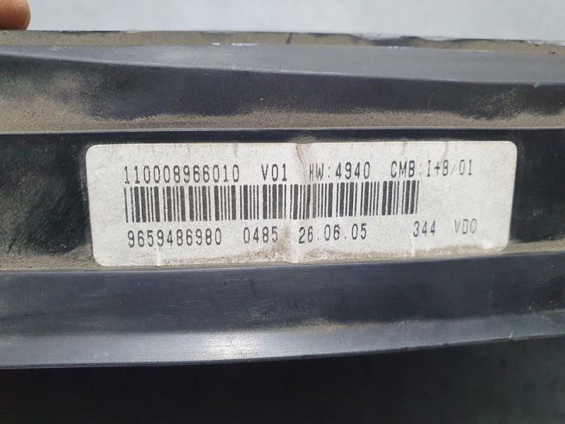 Recambio de cuadro instrumentos para citroën xsara picasso 1.6 hdi 110 exclusive referencia OEM IAM 965948980 VD0966010 