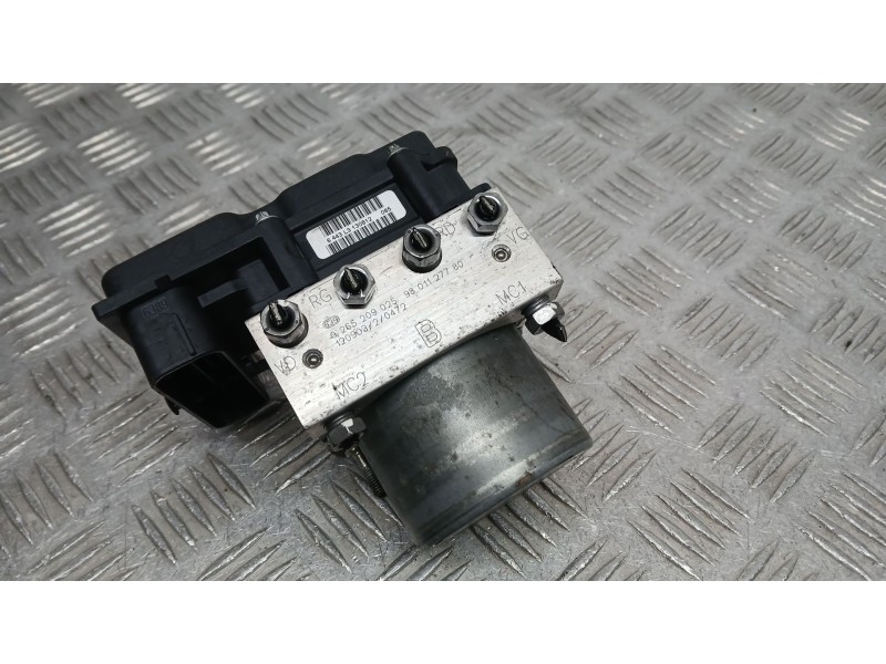 Recambio de abs para peugeot partner tepee 1.6 hdi referencia OEM IAM 9801127780 BOSCH 0265209025