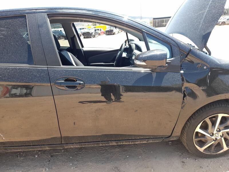 Recambio de puerta delantera derecha para toyota yaris (_p13_) 1.5 hybrid (nhp130_) referencia OEM IAM 670010D500 ROZADA 