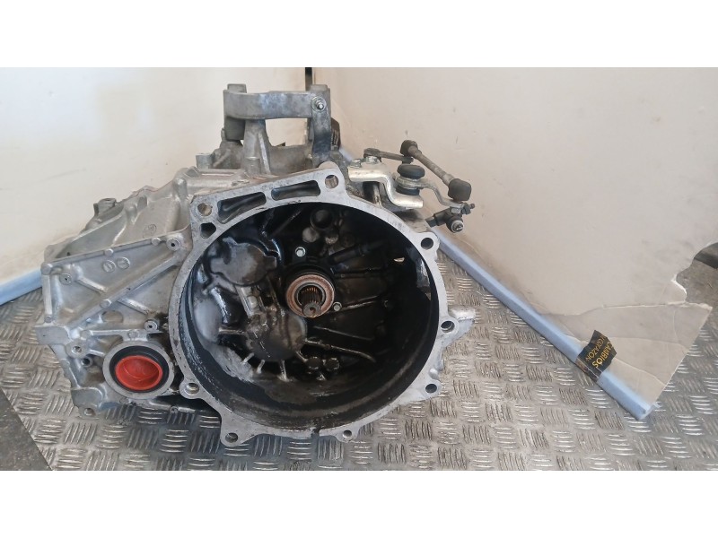 Recambio de caja cambios para dodge avenger 2.0 crd referencia OEM IAM 8H173034 A7822908 6VELOCIDADES
