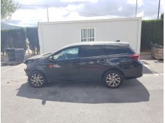 TOYOTA AURIS TOURING SPORTS (E18)