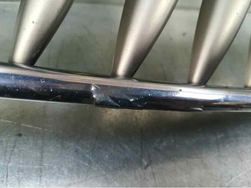 Recambio de rejilla delantera para bmw z4 coupe (e86) 3.0si referencia OEM IAM 51137018217 PICADA IZQUIERDA