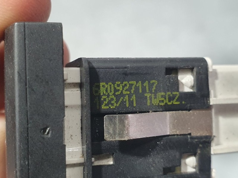 Recambio de modulo electronico para volkswagen polo (6r1) advance referencia OEM IAM 6R0927117  