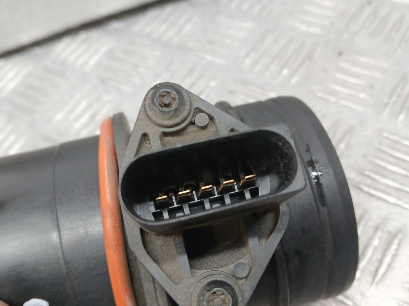 Recambio de caudalimetro para dodge avenger 2.0 crd referencia OEM IAM 05033320AA BOSCH 0281002779