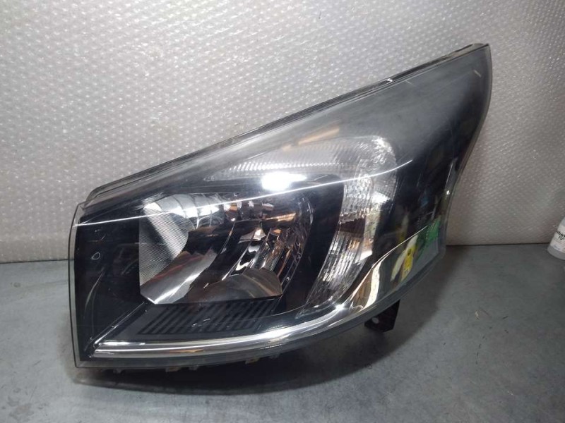 Recambio de faro izquierdo para opel vivaro b kasten/combi furgon l1 h1 2.9t expresion referencia OEM IAM 1EE01156501  HELLA TOC