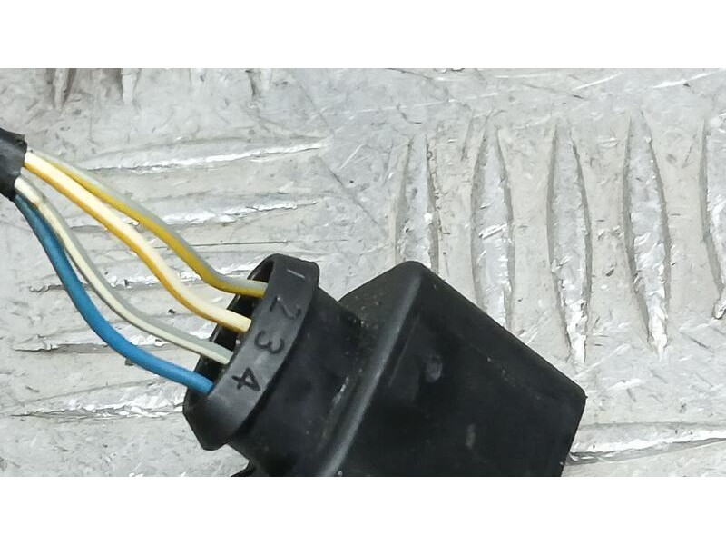 Recambio de retrovisor derecho para seat leon (5f1) style visio edition referencia OEM IAM 5F1857508Q ELECTRICO 8 Y 4 CABLES 