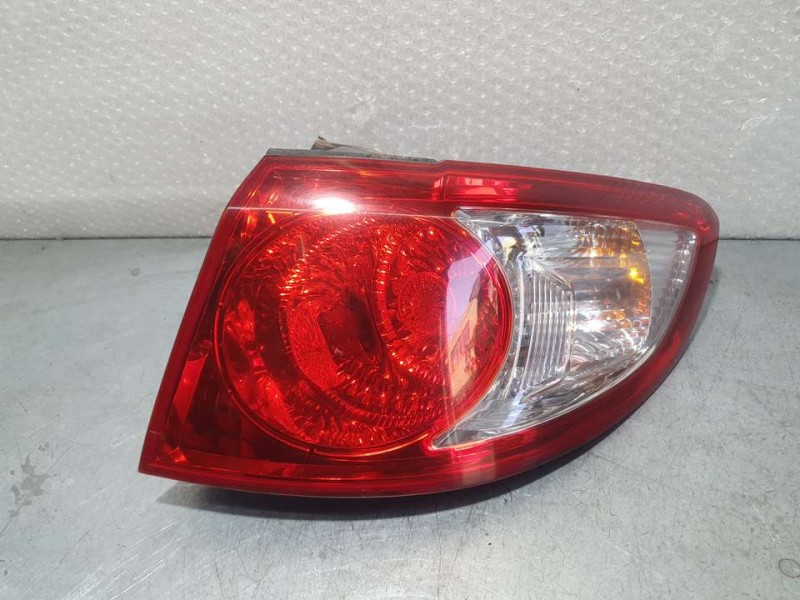 Recambio de piloto trasero derecho para hyundai santa fe (bm) 2.2 crdi comfort full (4wd) referencia OEM IAM 924022B000  EXTERIO