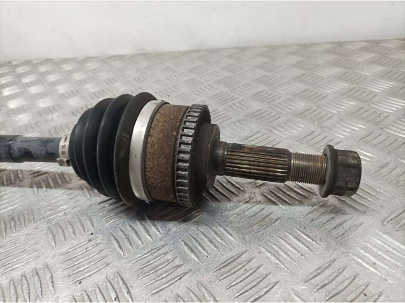 Recambio de transmision delantera derecha para nissan almera tino (v10m) acenta referencia OEM IAM 39100BU010  