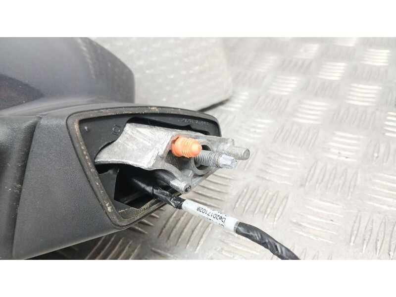 Recambio de retrovisor izquierdo para seat leon (5f1) style visio edition referencia OEM IAM 5F1857507P  ELECTRICO 8 cables