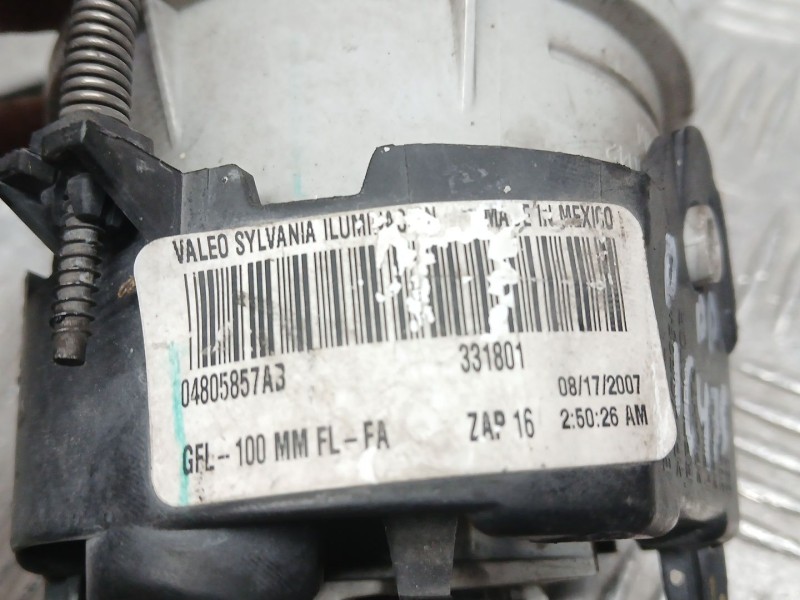 Recambio de faro antiniebla derecho para dodge avenger 2.0 crd referencia OEM IAM 04805857AB VALEO 331801